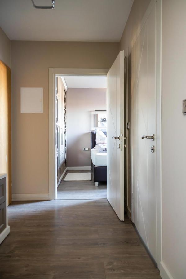 Deluxe Apartment Mit Tiefgarage In Naehe Messe-Bmw-Porsche-Dhl-Flughafen-Flugzeugwerk Der Deutsche Aircraft Leipzig Luaran gambar